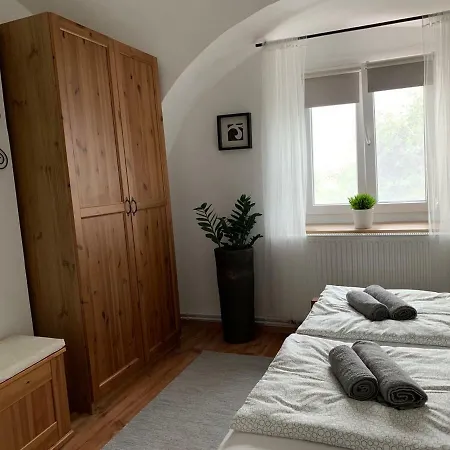 Semesterbostad A11 Apartman Alsóörs